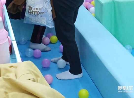 小贼物语攻略最后一章游乐场