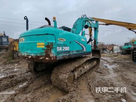 120与200挖掘机臂长差多少